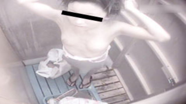 PoPoさんの シャワールームは危険な香り File.02 貧乳と下着がナイス！｜盗撮1919