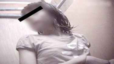 PoPoさんの シャワールームは危険な香り File.33 File.32の乙女が再登場、肛〇まで見えちゃいます！