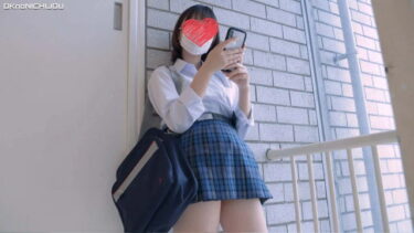 [4K]えちえちJK盗撮No.214#青チェ　愛嬌満点美少女ロリフェイスJKの開脚プリケツを追いかけまくる！