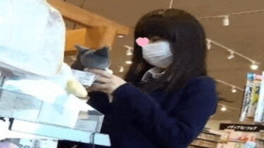 禁断の逆さ撮りシーズン2 綿パンツJKを撮りまくれ編　指定便16